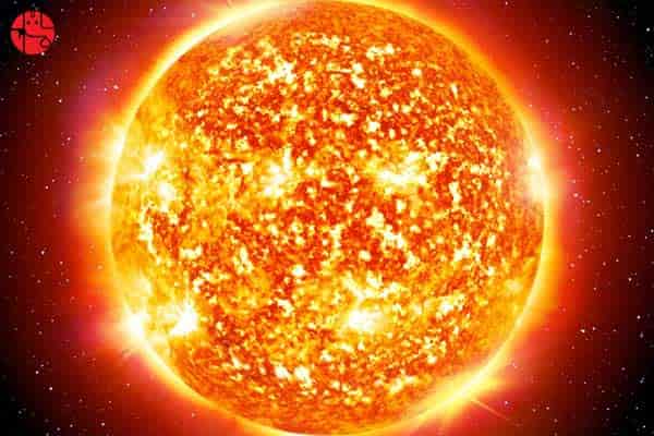 सूर्य का ज्योतिष शास्त्र में महत्व और विभिन्न ग्रहों के साथ इसका प्रभाव