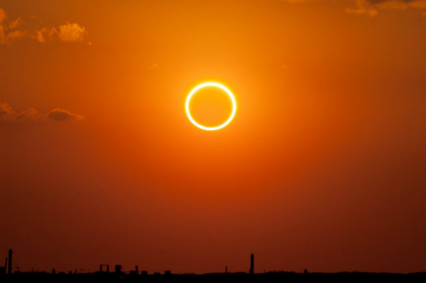Annular Solar Eclipse 2017: Date, Timings, Significance And Effects On Signs - GaneshaSpeaks