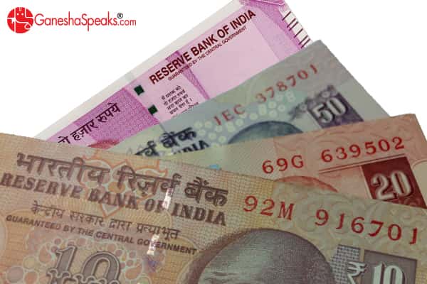 डॉलर के मुकाबले कब तक होता रहेगा रूपया कमजोर: ज्योतिषीय विश्लेषण